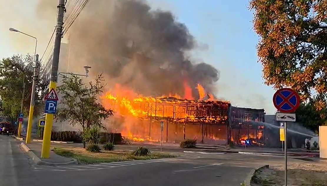 incendiu club Bellagio Mamaia